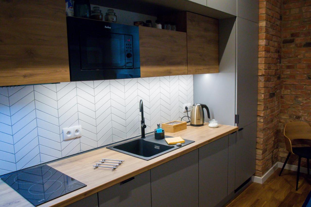 Golden By Rentoom Apartament